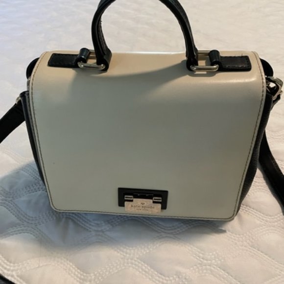 kate spade Handbags - Kate Spade purse Crossbody